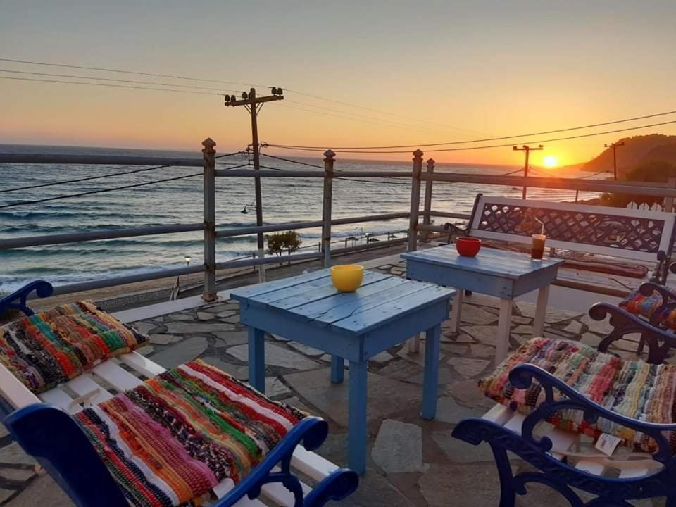 Whole Apartment In Loutsa With Amazing View Exterior foto